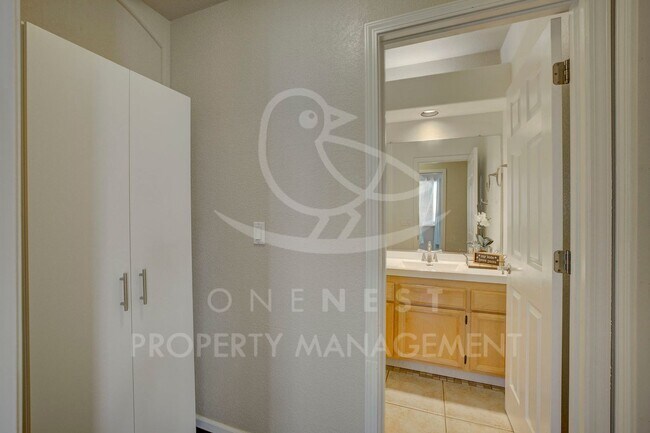 Building Photo - Upscale Living; Private 1 bdrm ADU with Dedicated entrance and backyard!