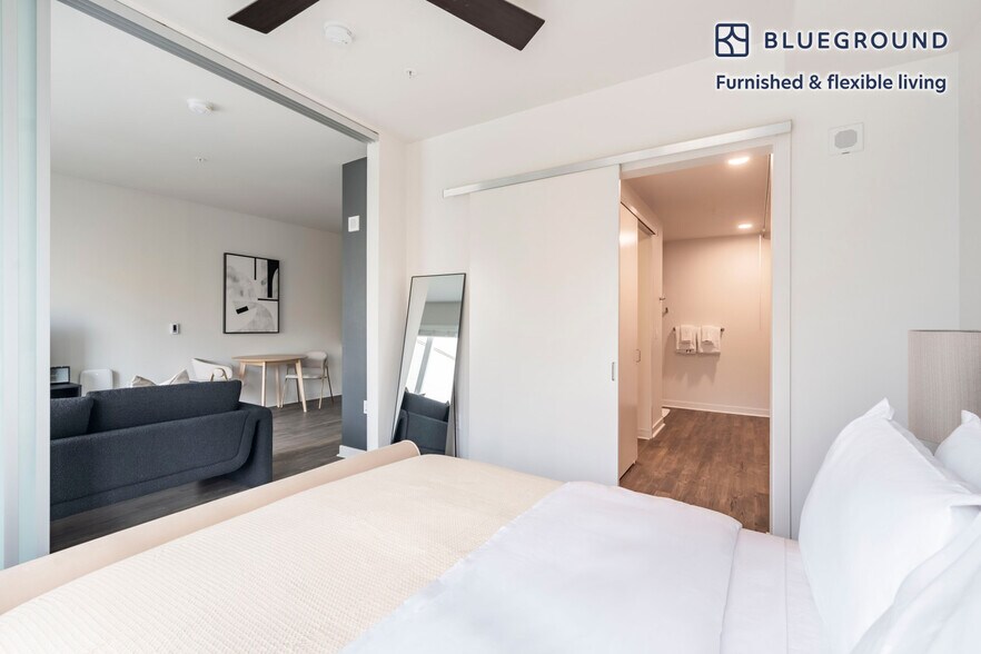 Building Photo - 15301 NE Turing St