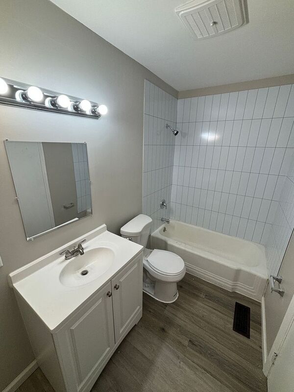 Building Photo - 12095 Nantucket Pl