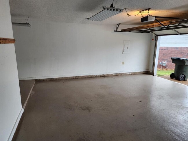 Building Photo - 255 Windy Ridge Cove