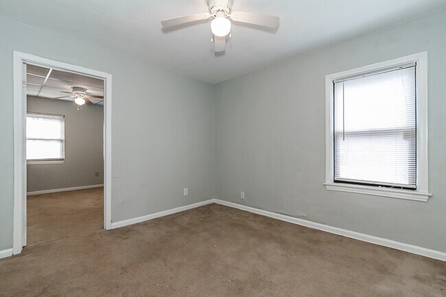 Building Photo - 6101 Wulff Dr