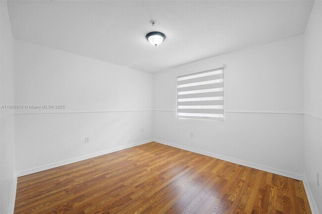 Building Photo - 3378 W 80th St