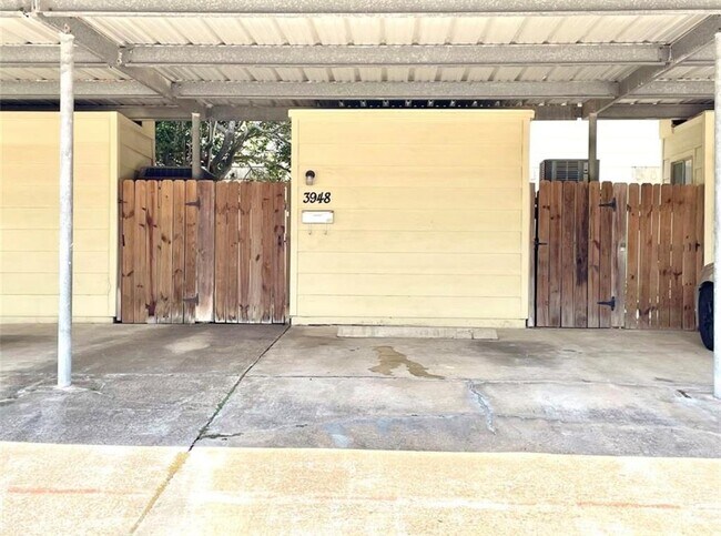 Building Photo - 3948 Laura Leigh Dr