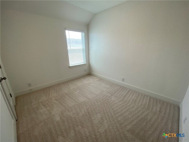 Building Photo - 1048 Easy Gruene