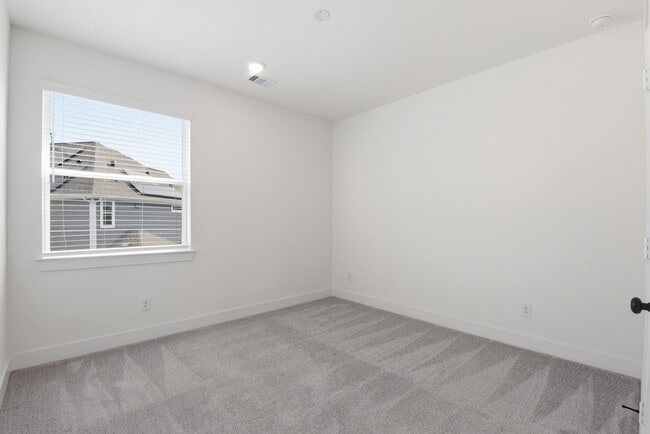 Building Photo - 15155 Colorado Bnd Pk Dr