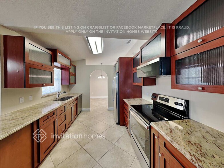 Building Photo - 5274 Laval Dr