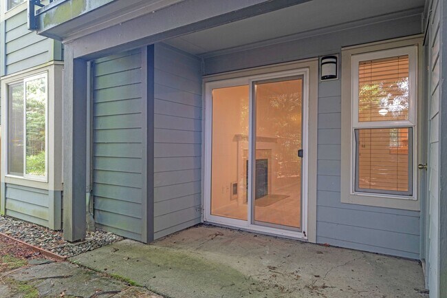 Building Photo - 11102 NE 125th Ln