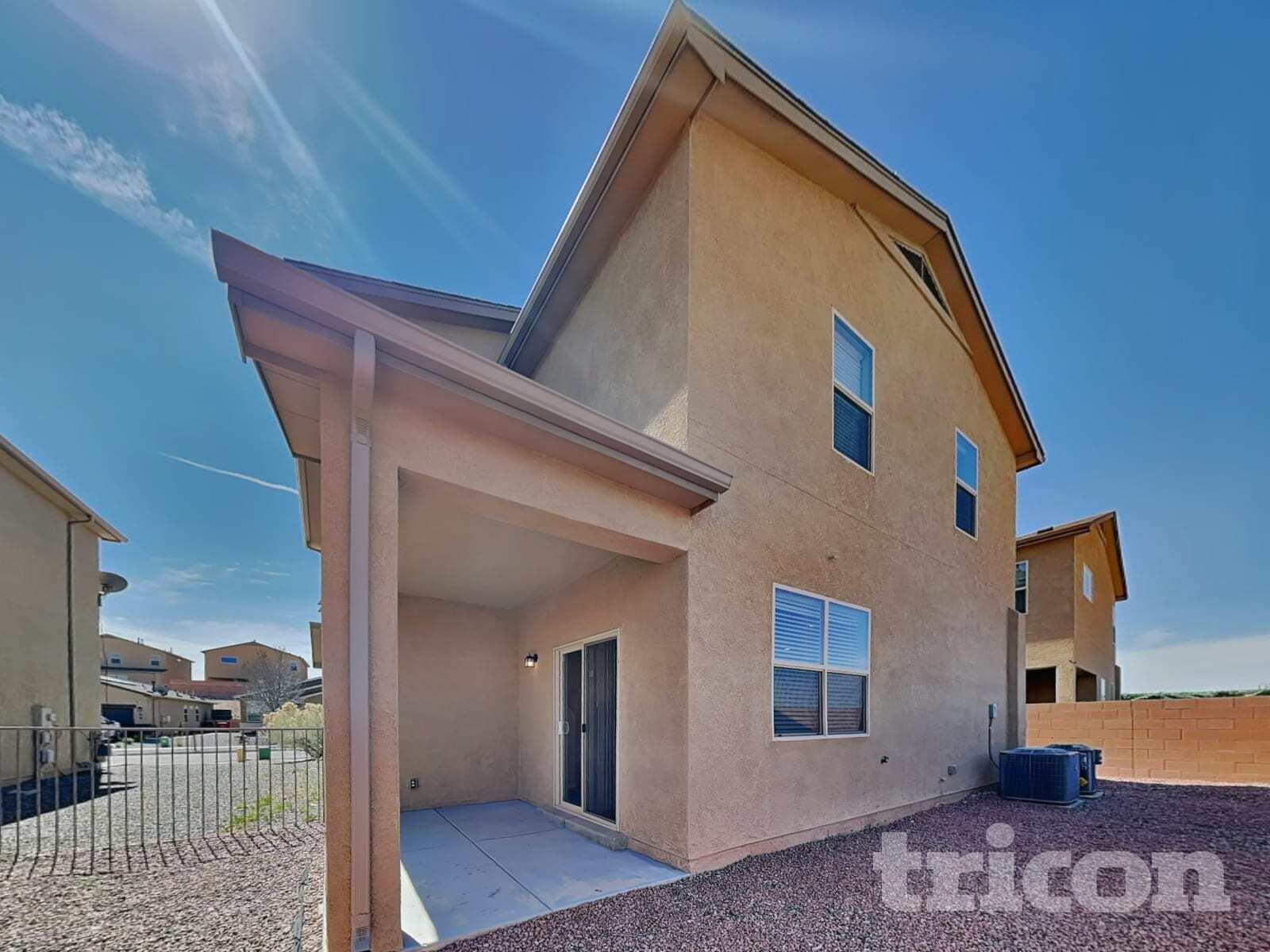 Building Photo - 5 Dos Hermanas Ct