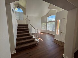 Building Photo - 39523 Beacon Ln