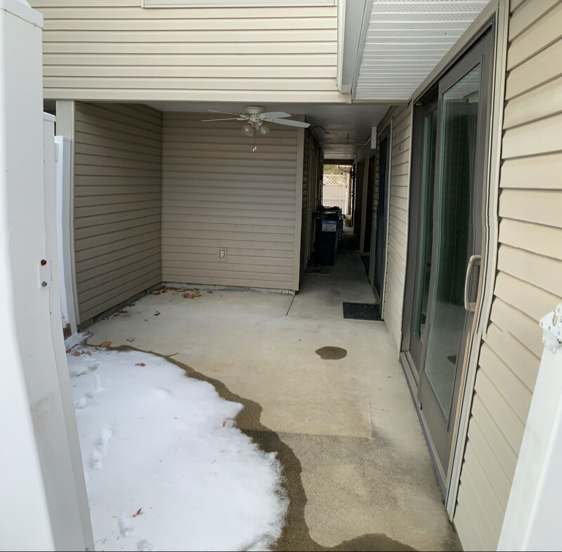 Building Photo - 43 Commons Dr