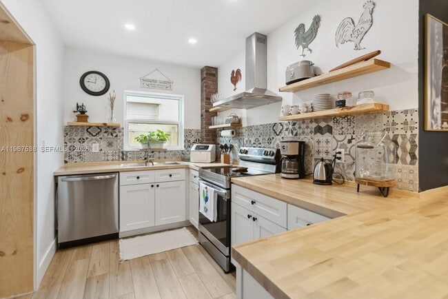 Building Photo - 1512 NW 4th Ave