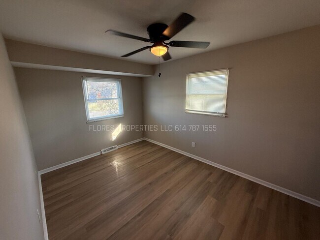 Building Photo - 6251 Faircrest Rd