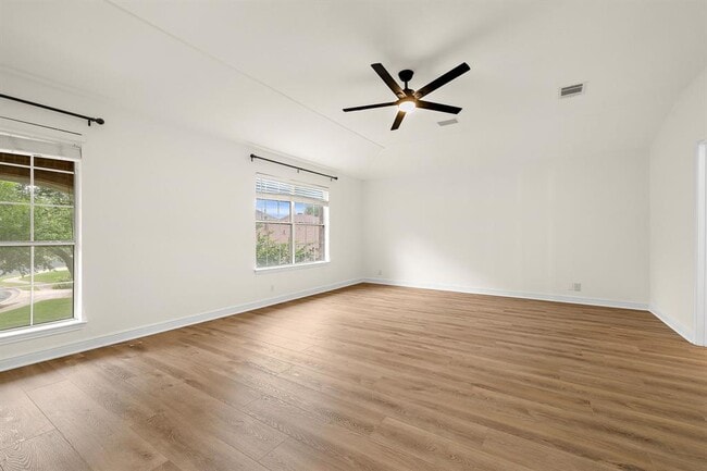Building Photo - 1221 Boerne Dr