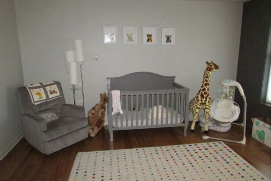 large second bedroom with closet - 360 W Washington Ave