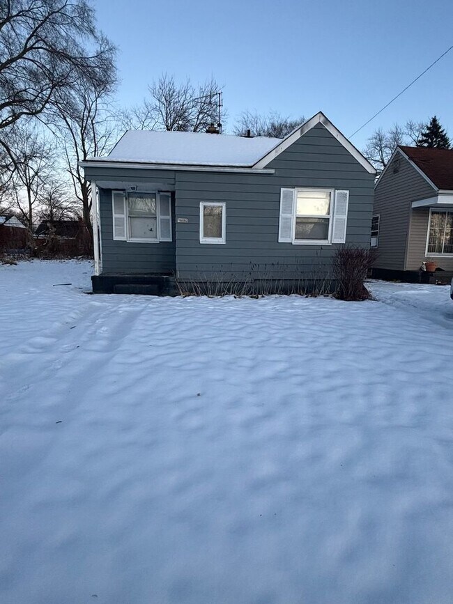 Building Photo - Charming 3-bedroom