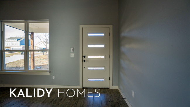 Building Photo - 308 W 3rd St