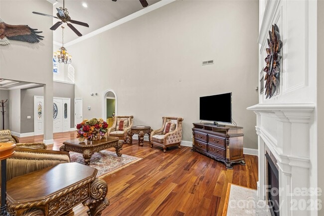 Building Photo - 11645 James Richard Dr