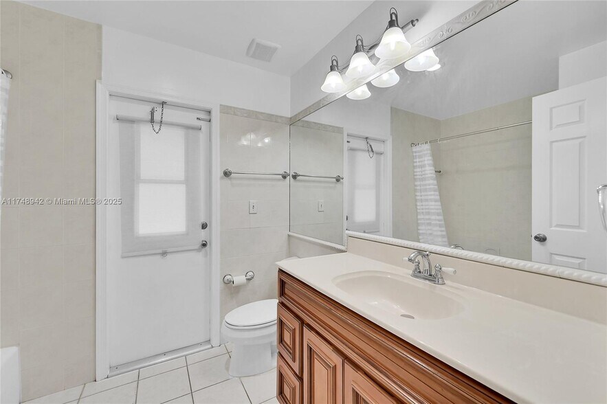 Building Photo - 296 NW 118th Ter
