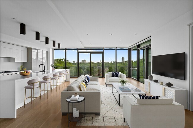 Building Photo - 2406 Tangley St