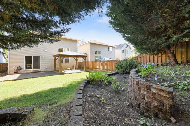 Building Photo - Spacious 3-Bedroom Home in Tumwater – Styl...