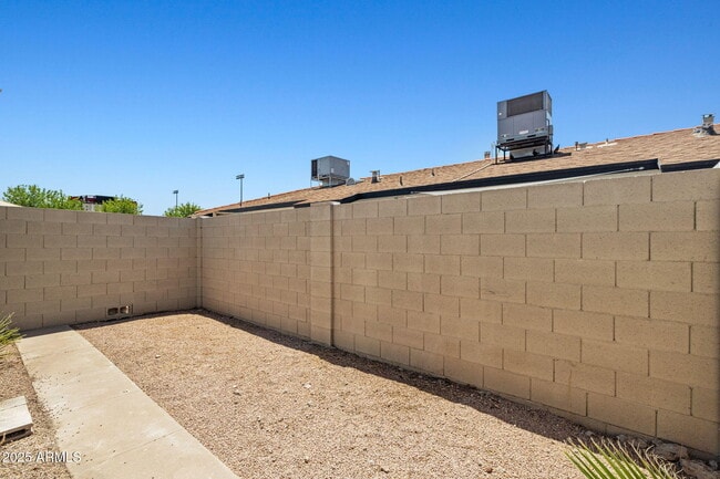 Building Photo - 522 E Pierson St