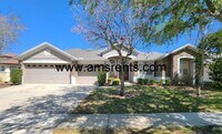 Building Photo - Spacious 5 bedroom home in Hunter Creek