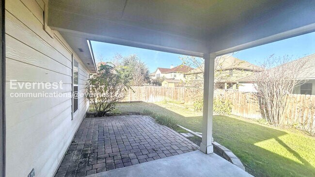 Building Photo - 129 Snowflake Dr