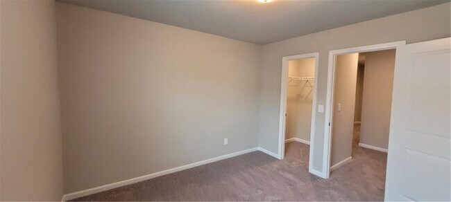 Building Photo - 5141 Fox Den Rd