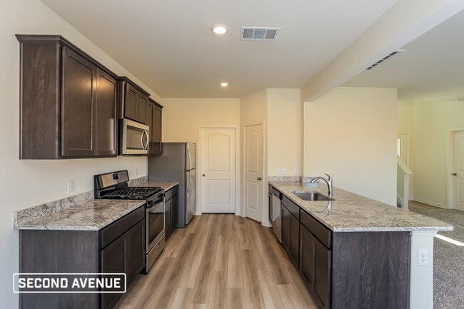 Building Photo - 9720 Sierra Grande Dr