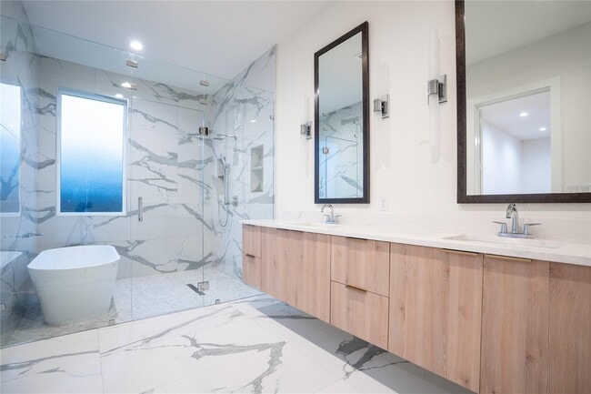 Building Photo - 3321 Walchard Ct