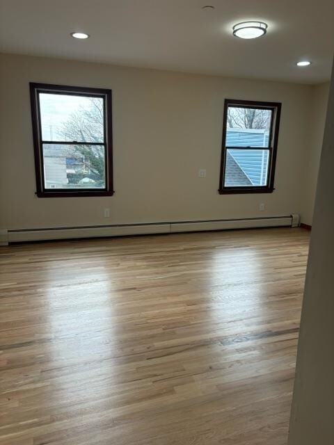 Building Photo - 260 Broadway