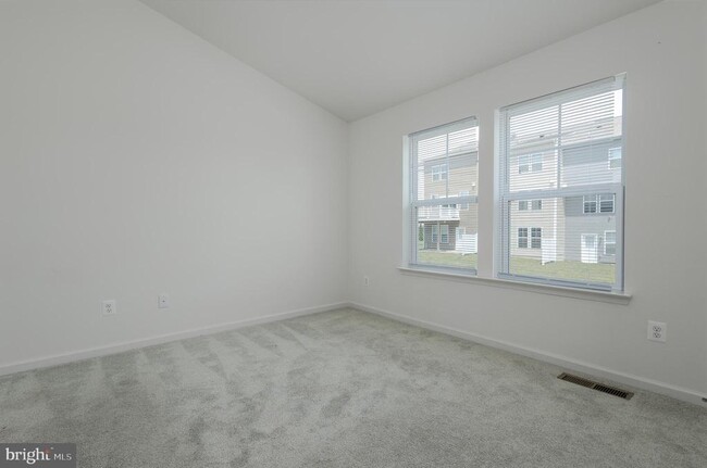 Building Photo - 135 Tuxford Rd
