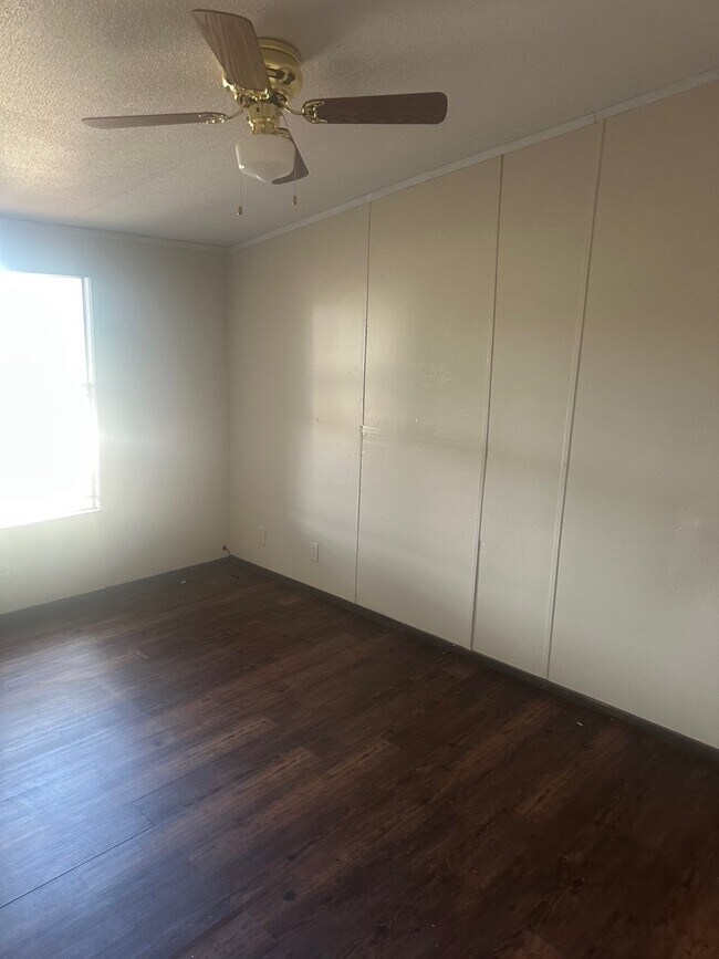 Building Photo - 3153 Eddy Gatesville Pkwy