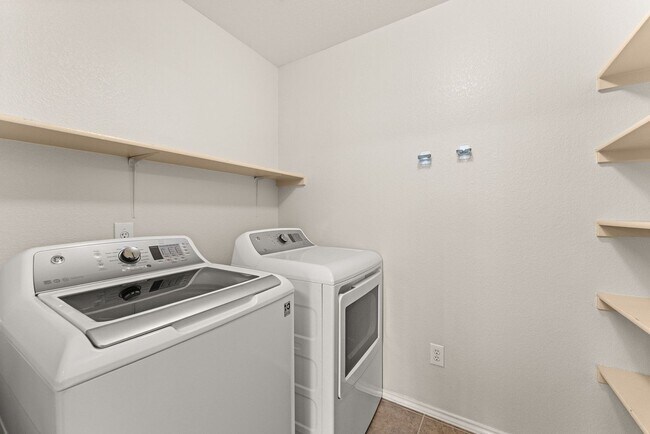 Building Photo - Westwood Subdivision / One Story / Culdesac / Ref, Washer & Dryer / Leander Schools