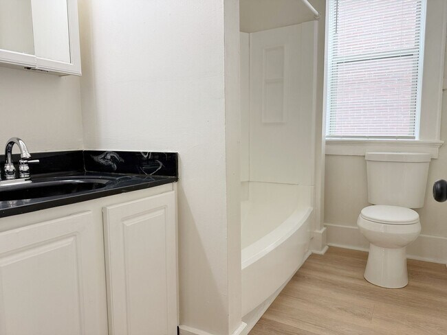 Building Photo - 313-313 NW Martin Luther King Jr Blvd