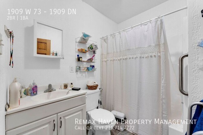 Building Photo - 1909 W 73rd St