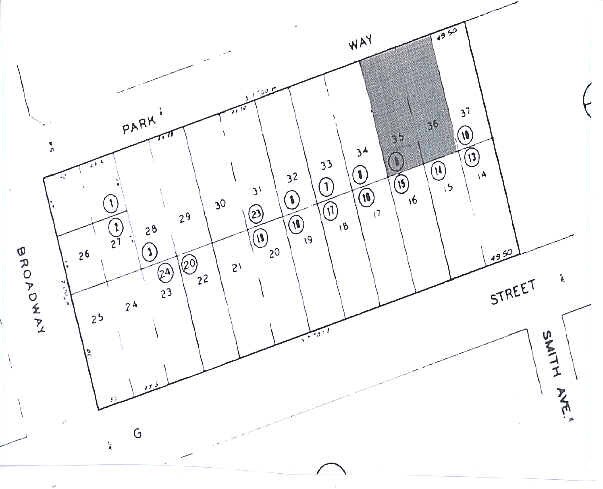 Building Photo - 560 Park Way