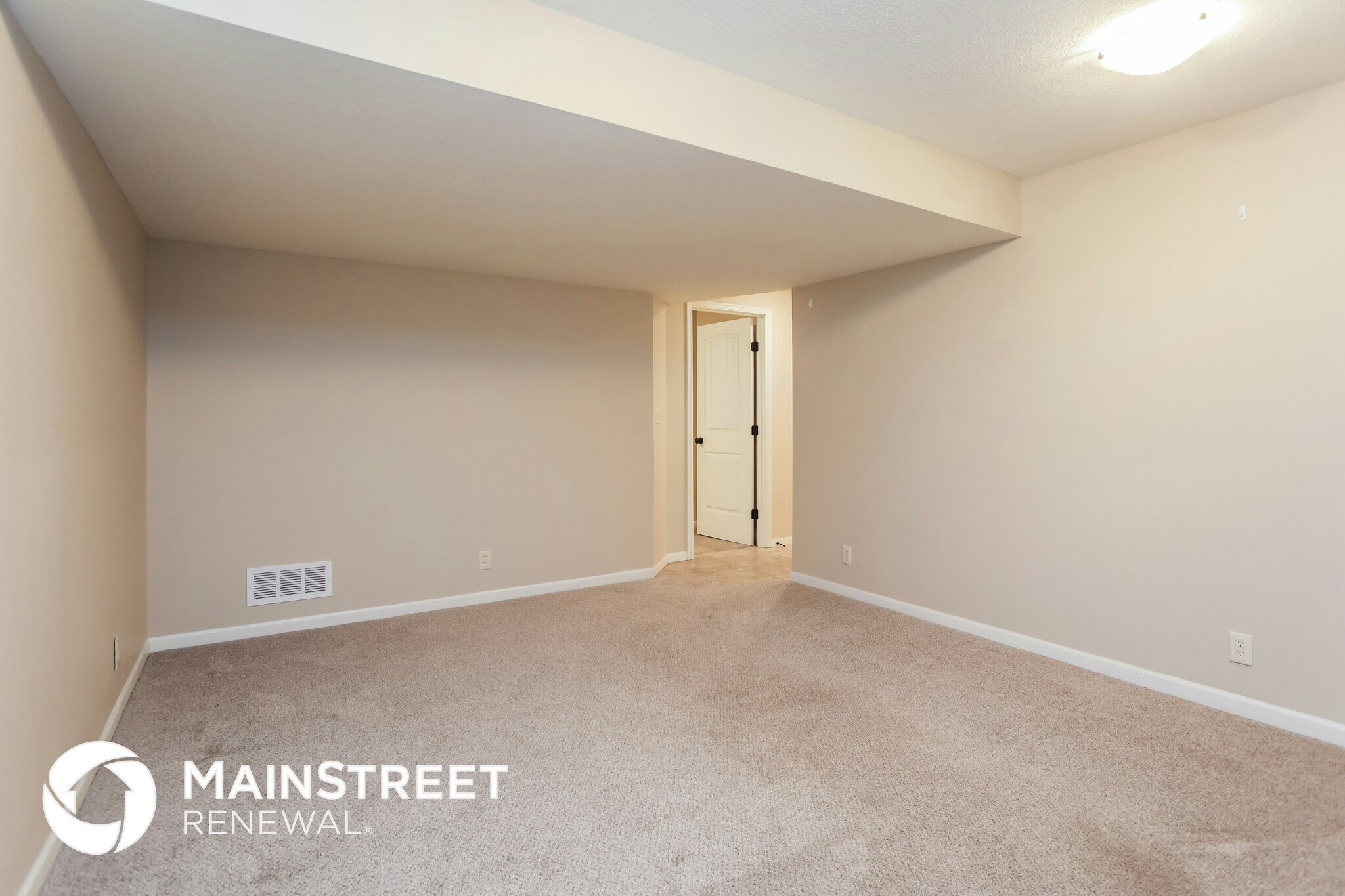 Building Photo - 807 E Rockville Terrace