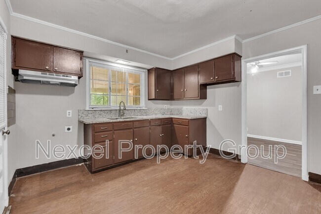 Building Photo - 800 Lydgate Rd