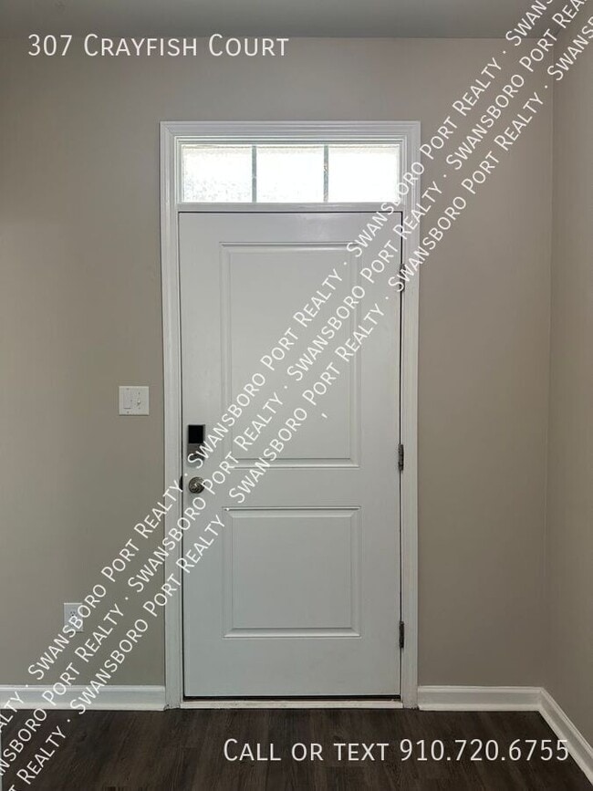 Building Photo - 307 Crayfish Ct