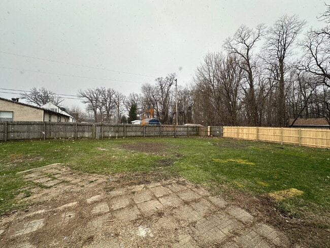 Building Photo - 798 Governor Rd