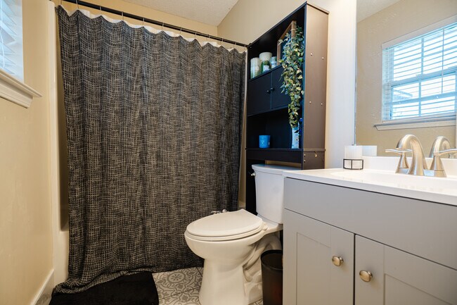 Building Photo - 2007 Ossabaw Dr