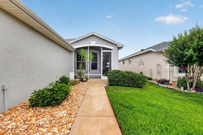 Building Photo - 27150 Nostalgia Dr