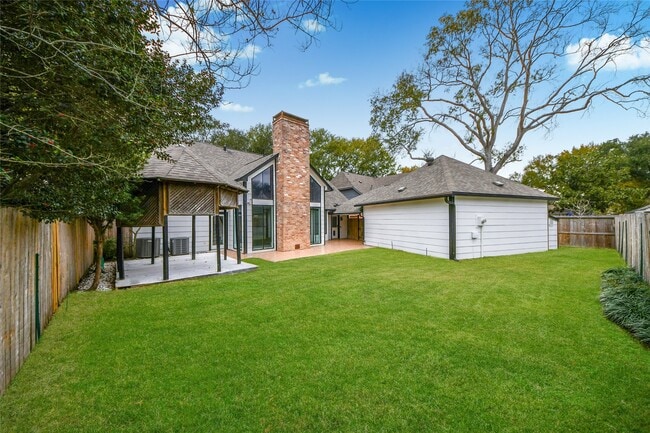 Building Photo - 1407 Sherfield Ridge Dr