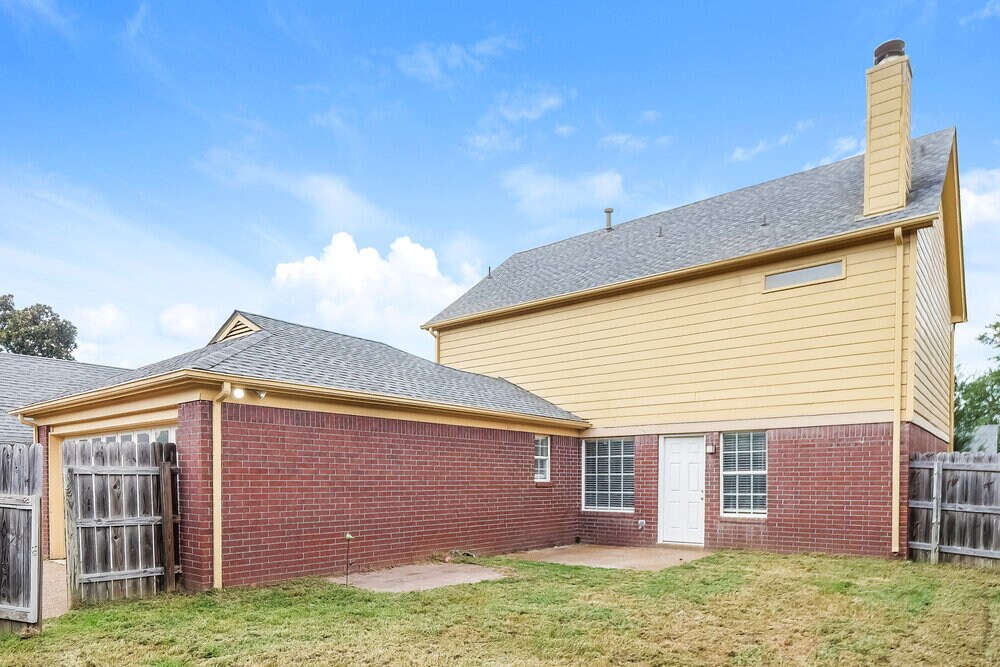 Building Photo - 8419 Duvall Ave