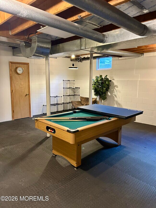 Building Photo - 82 3rd St