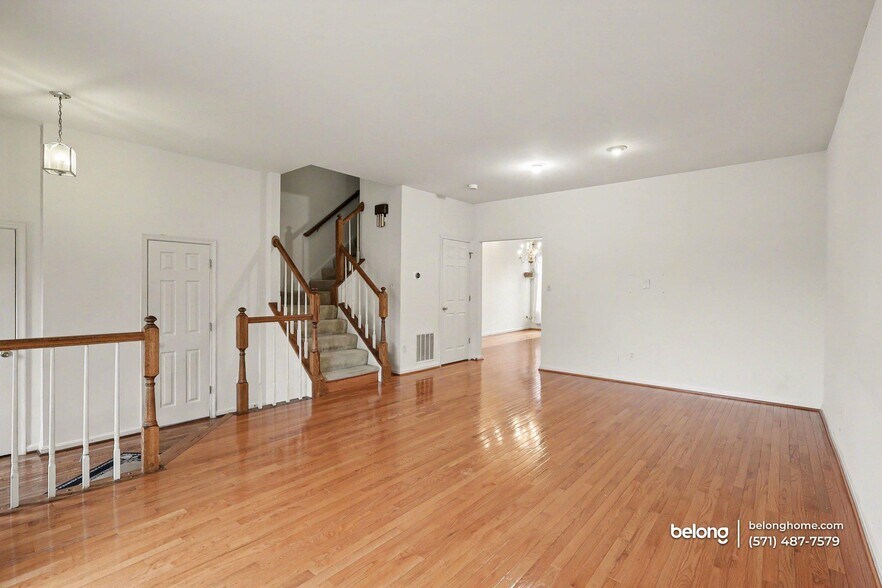 Building Photo - 14789 Truitt Farm Dr