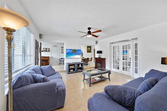 Building Photo - 2834 SW 33rd Ave