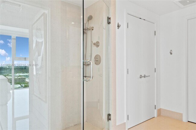 Building Photo - 6899 Collins Ave