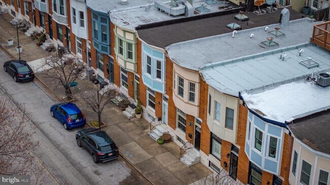 Building Photo - 263 S Ellwood Ave